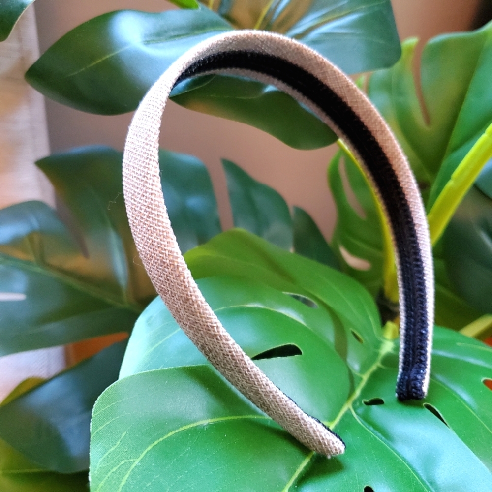 ***SOLD*** NWOT American Eagle Nude Beige Tan Textured Headband
